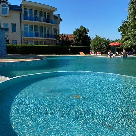 Sirius House * Св. Св. Константин и Елена